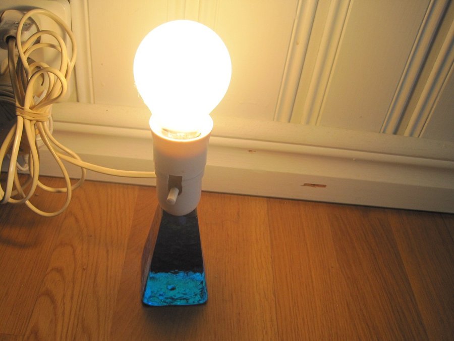 Vintage liten bordslampa lampfot blått glas