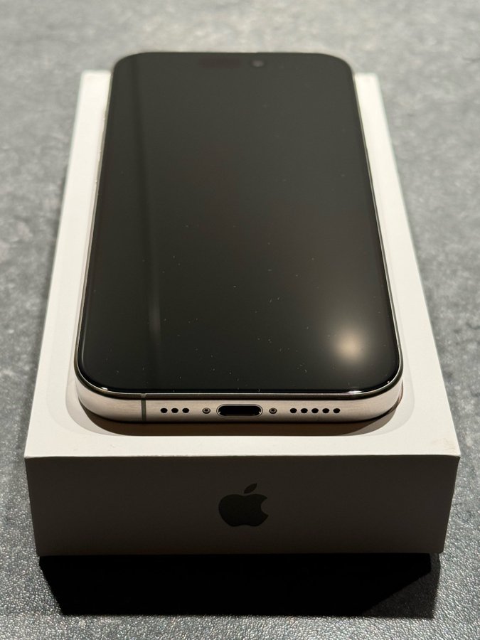 iPhone 15 Pro 128GB Natural Titanium