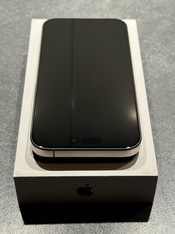 iPhone 15 Pro 128GB Natural Titanium