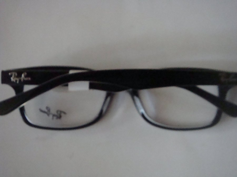 New "Ray-Ban" eyeglasses frames