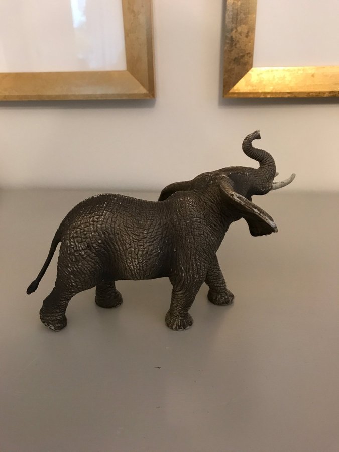 Tre Schleich djur, elefant, flodhäst och sköldpadda