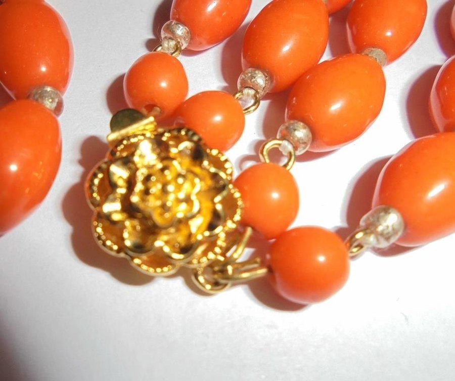 halsband av orange glas 2 rader vintage 50-tal