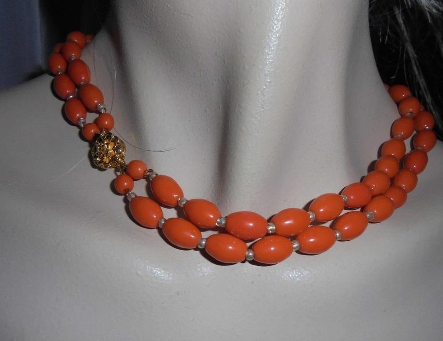 halsband av orange glas 2 rader vintage 50-tal