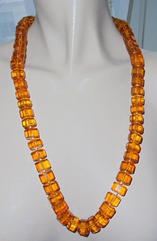 halsband av äkta baltisk bärnsten baltic amber