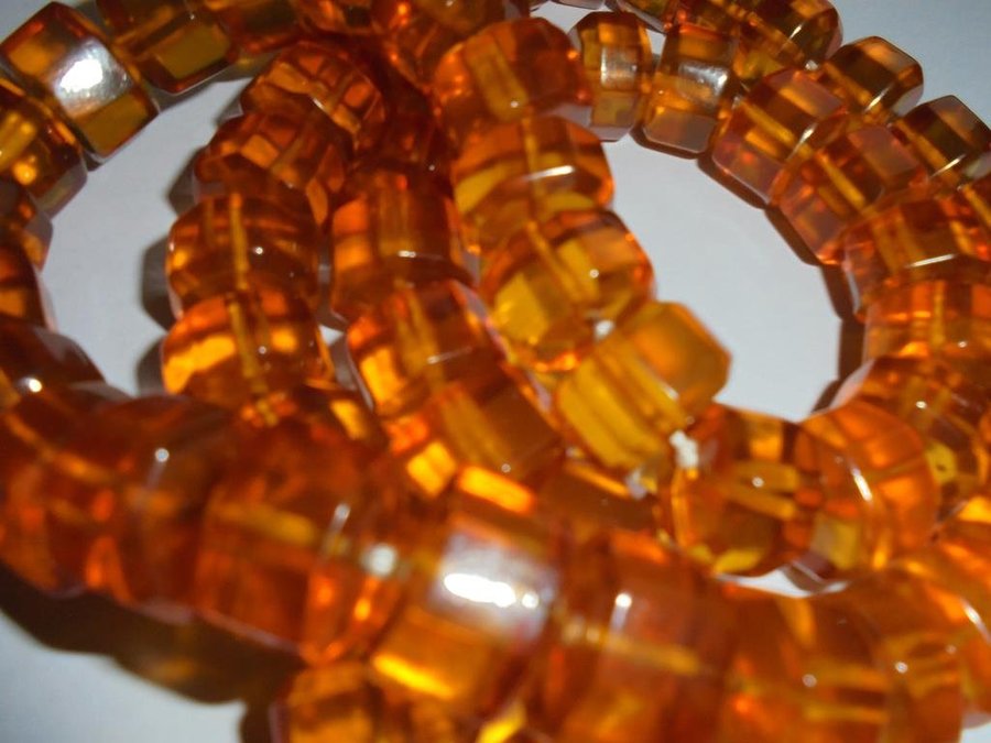 halsband av äkta baltisk bärnsten baltic amber