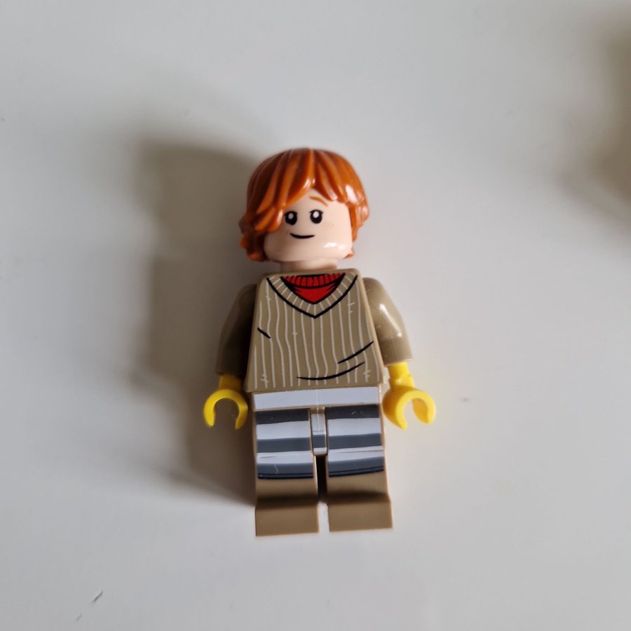 LEGO Minifigur - Pojke med brunt hår