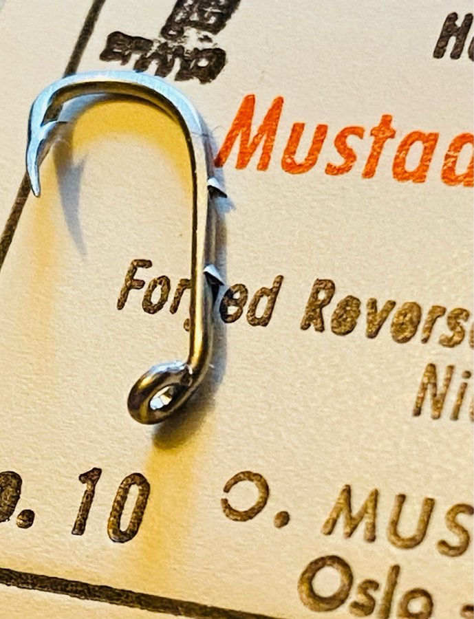 OBS Mustad nr10. Qual 92643. 100st specialkrokar i sin original ask!