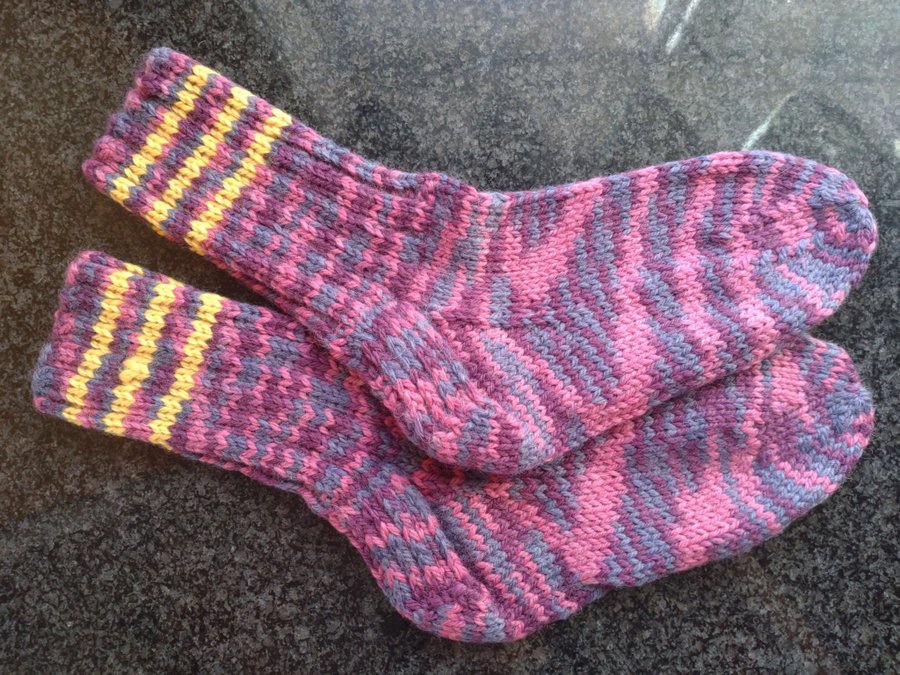 Raggsockor, stickade sockor, strl. 36-37. nytt