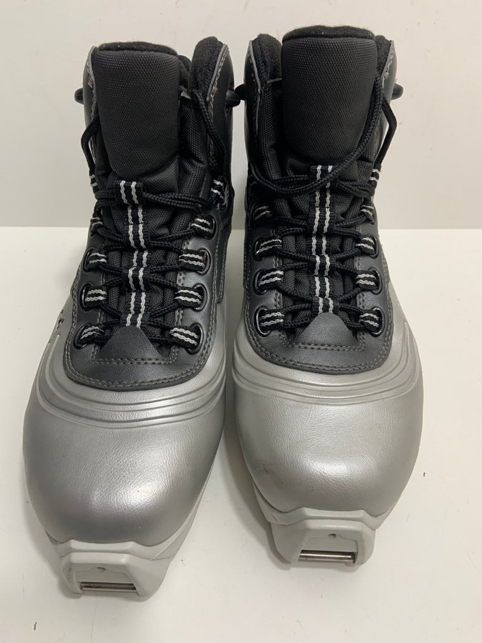 #130# Used Fischer Men Cross Country Ski Boots