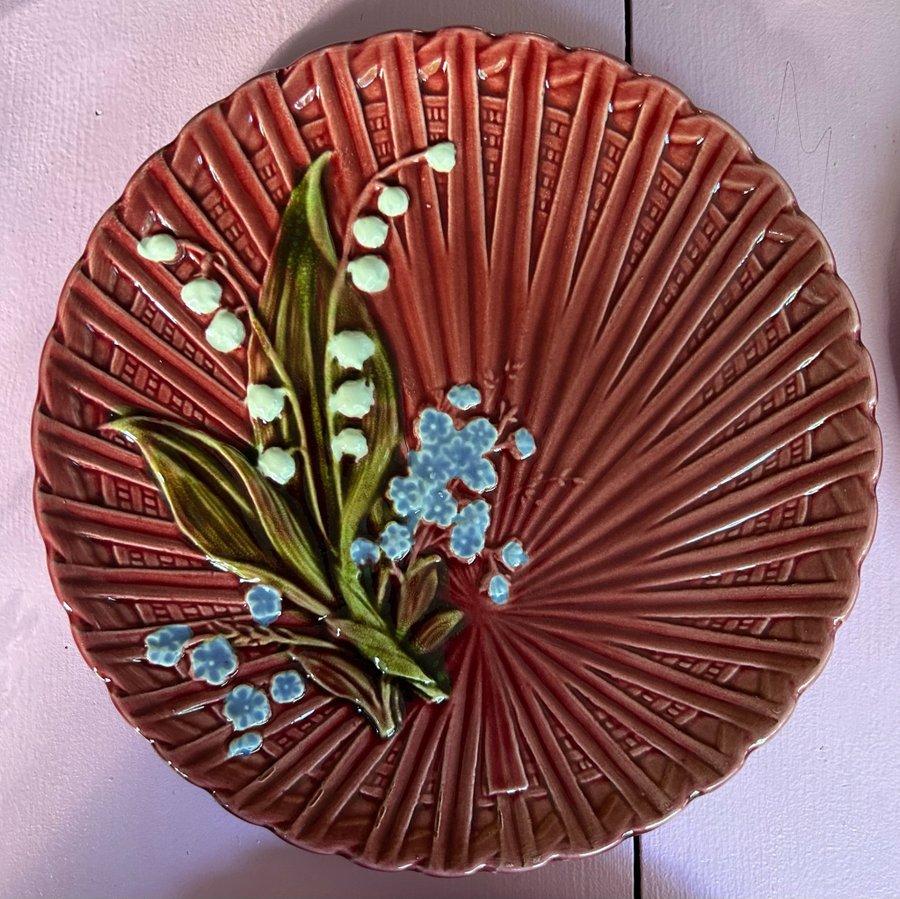 6 st majolica / majolika assietter / tallrikar liljekonvaljer Schramberg Germany