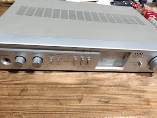 Akai AM-U11 Stereo Integrated Amplifier