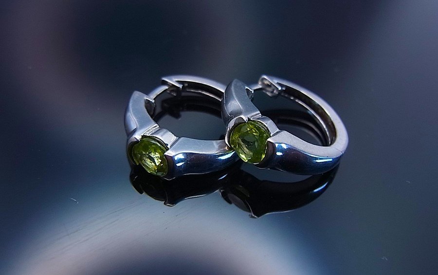 PERIDOT Hoop örhängen