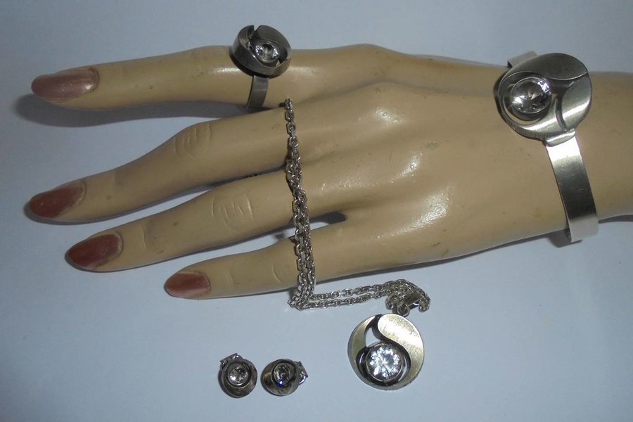 armband+halsband+ring+örhängen silver med bergskristall vintage Karl Lainee