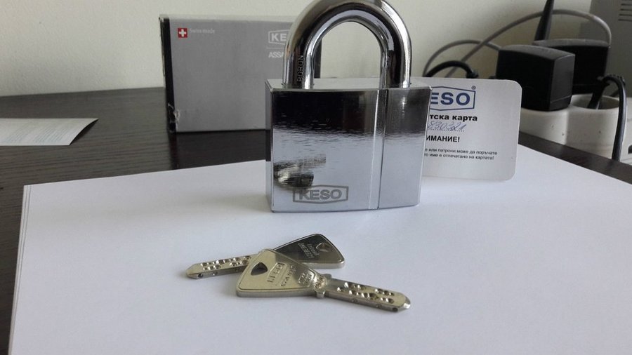 Hänglås/ KESO (ASSA ABLOY) 22044High Security Padlock With 2 Keys