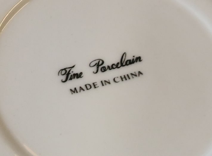 Kopp med fat Fine Porcelain Made in China