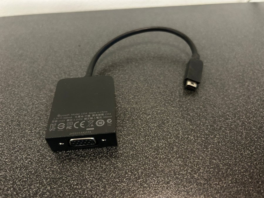 Surface Mini DisplayPort to VGA Adapter