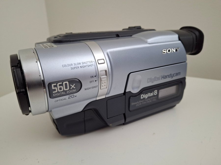 Sony Digital Handycam DCR-TRV140E