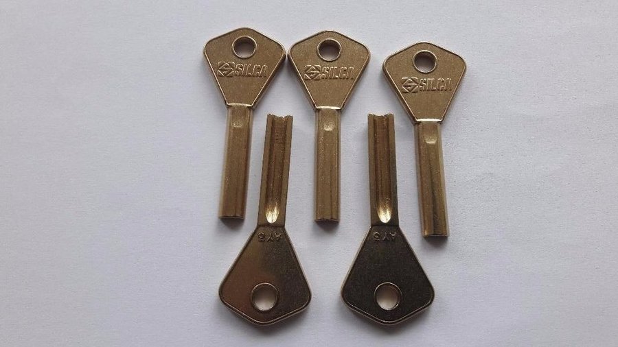 5 X Abloy Nyckelämnen AY3 SILCA