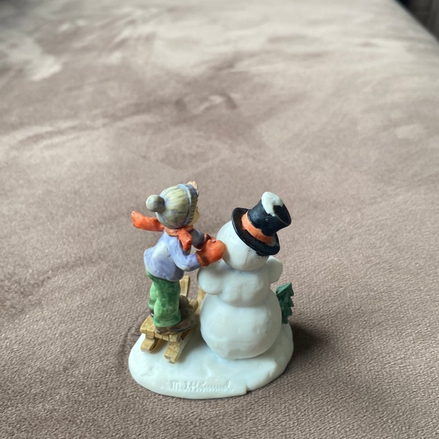 Hummel Figur 2002*winterfreunde*6 cm