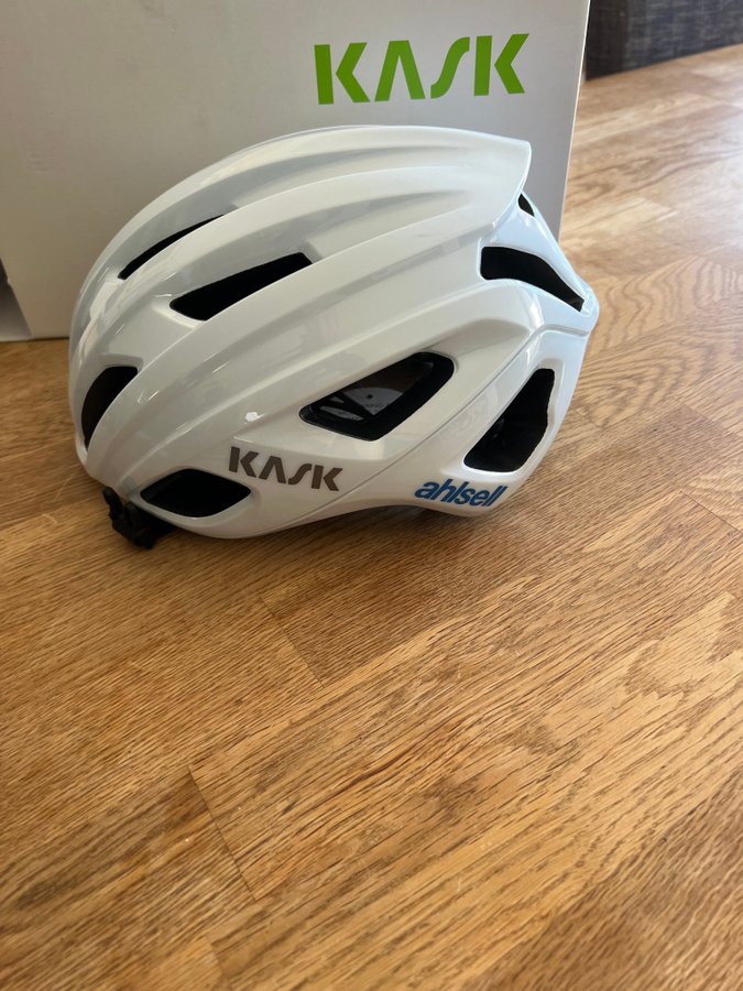 Kask Mojito 3 cykelhjälm storlek M vit