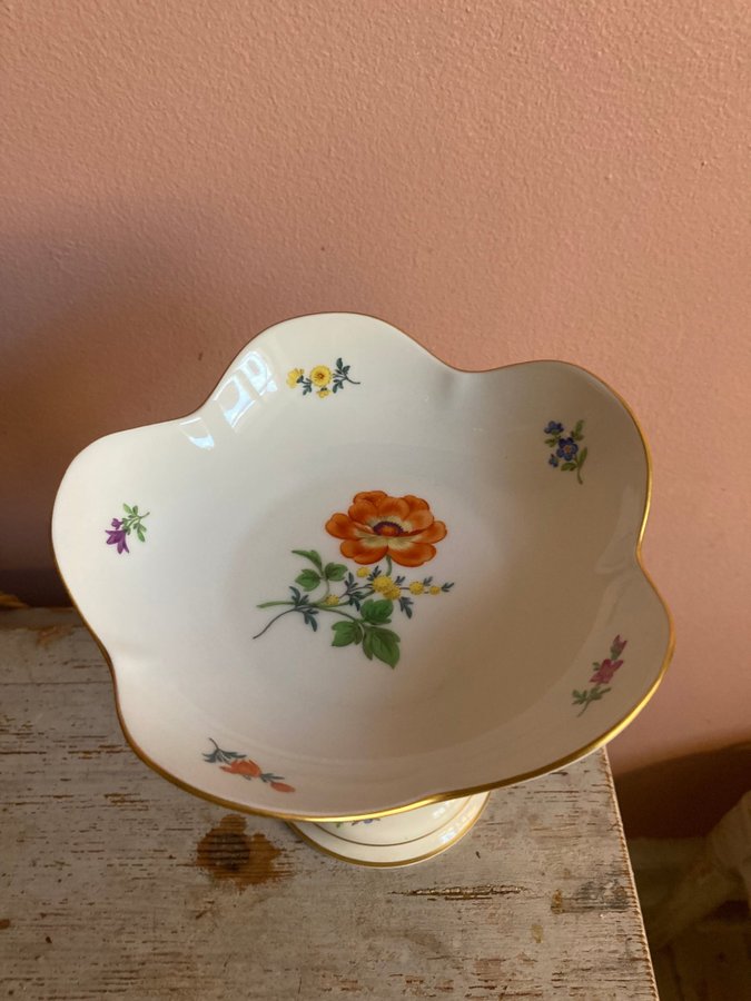 Meissen fat på fot porslin Tyskland 1900-tal