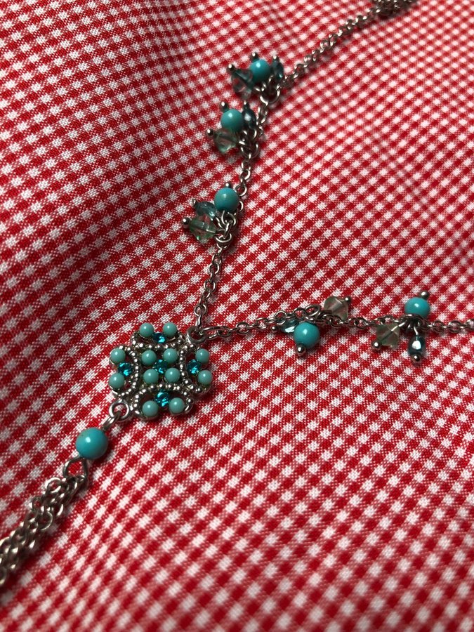 Cutest vintage turquoise Y2K necklace