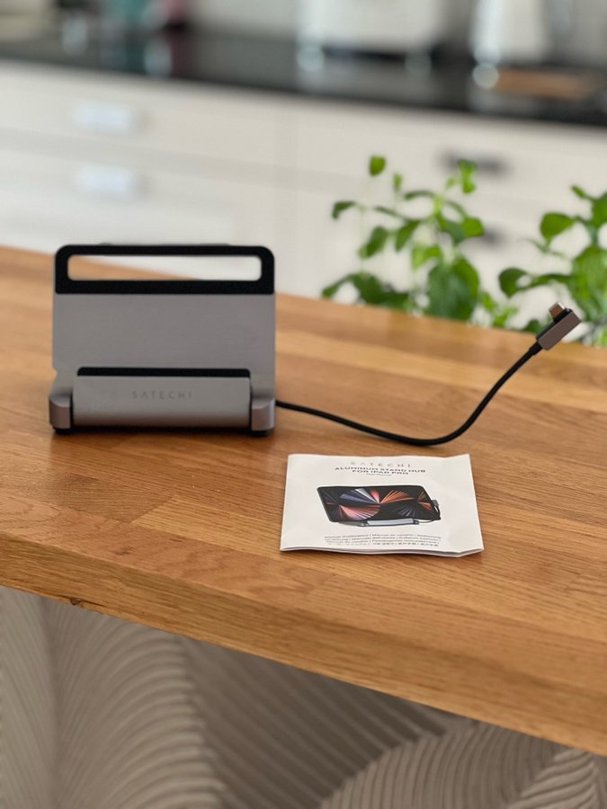 Ställ  Hubb till iPad USB-C