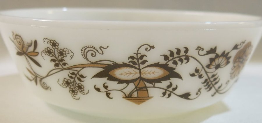 Glasform Brown Vine Pyrex England