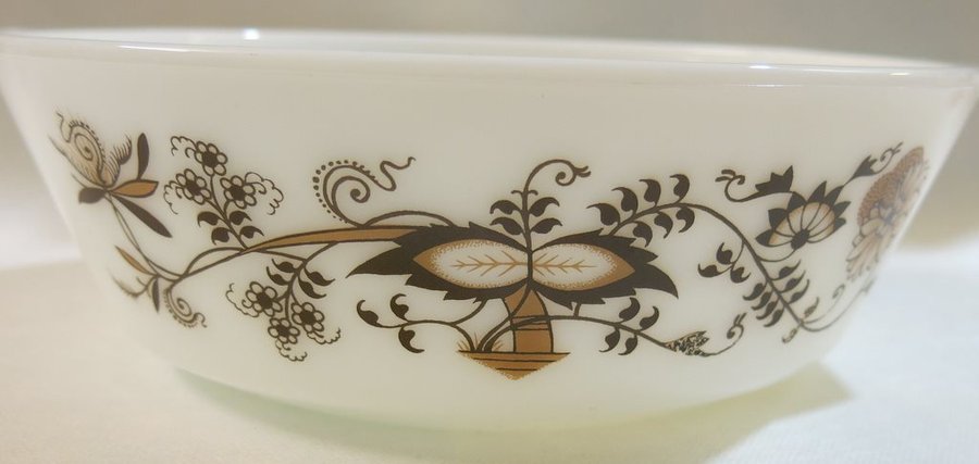 Glasform Brown Vine Pyrex England