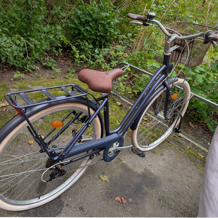 Decathlon ELOPS 520 damcykel med cykelkorv, Storlek: S/M