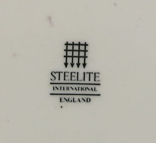 Stor djup tallrik Steelite International England