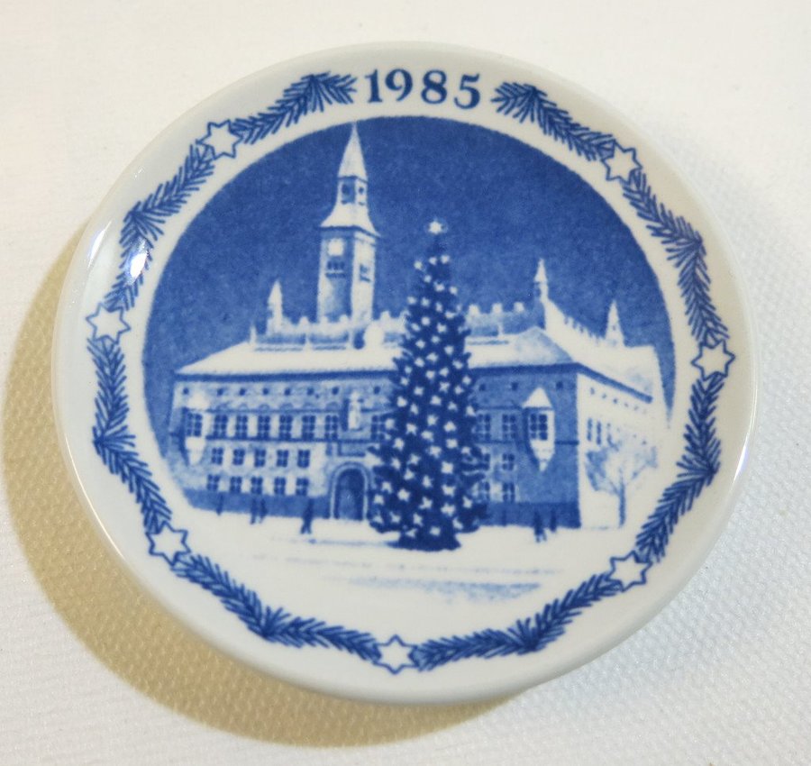 Jul 1985 liten väggtallrik Royal Copenhagen