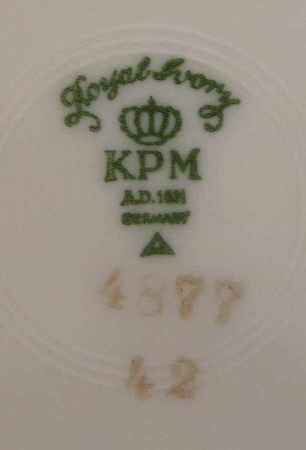 Assiett fruktmotiv KPM ROYAL IVORY AD 1831 Germany