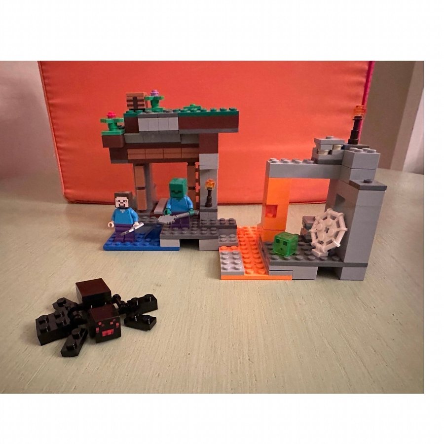 Lego Minecraft 21166