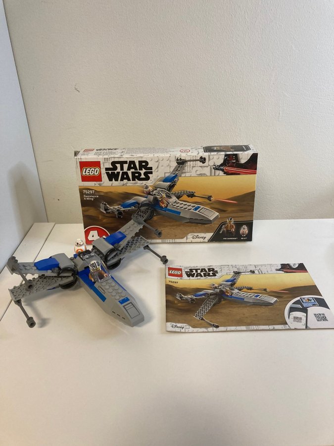 LEGO Star Wars 75297 Resistance X-Wing