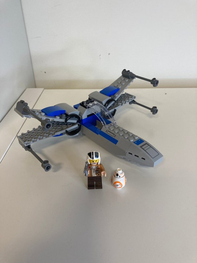 LEGO Star Wars 75297 Resistance X-Wing