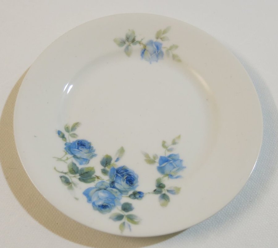 Assiett Victoria China Czechoslovakia