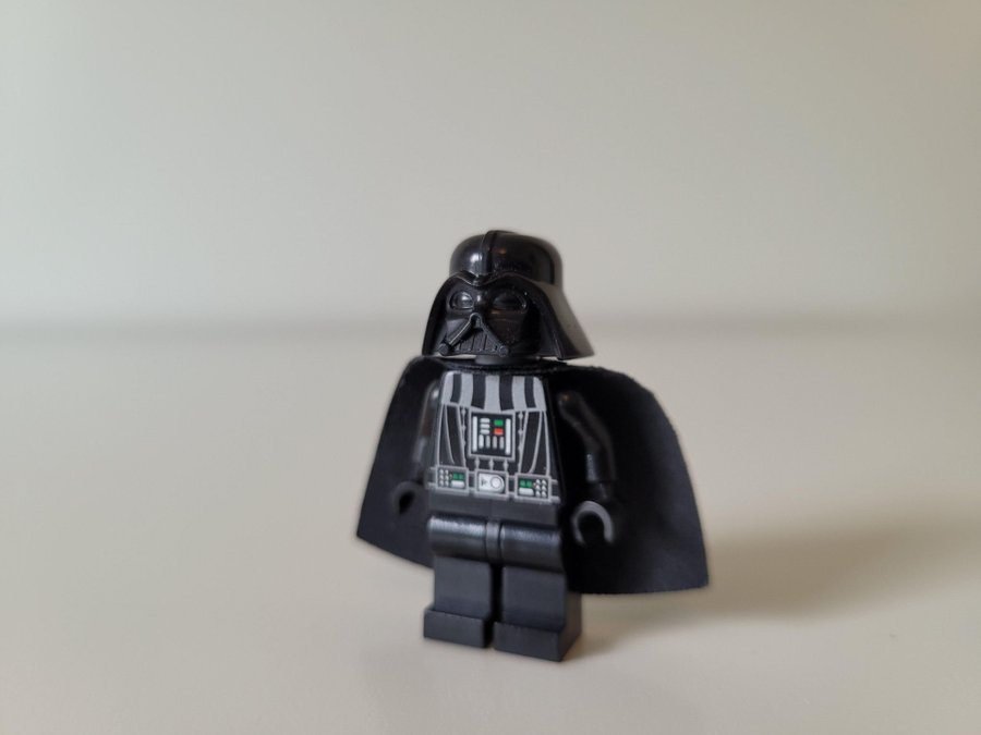 Lego - Star Wars - Darth Vader (White Pupils) - sw0277 - Minifigur