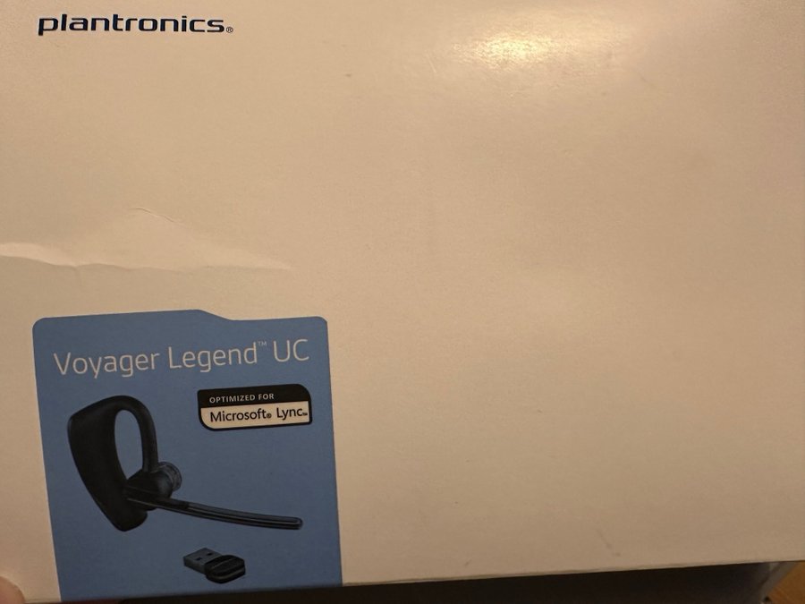 Plantronics Voyager Legend UC Bluetooth headset