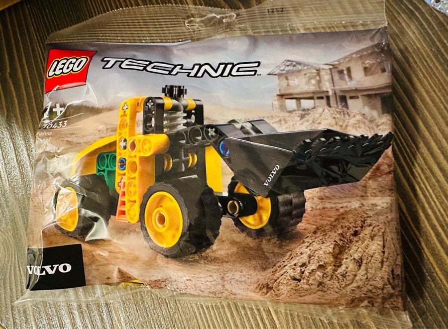 Lego Technic 30433 Volvo