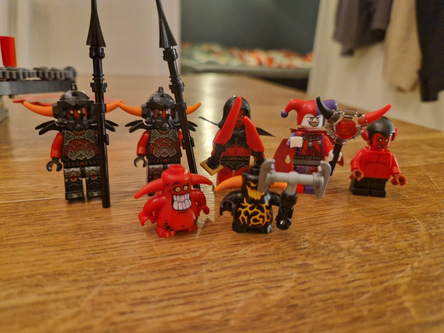 Lego Nexo Knights 70323 - Jestro's Vulkanfästning