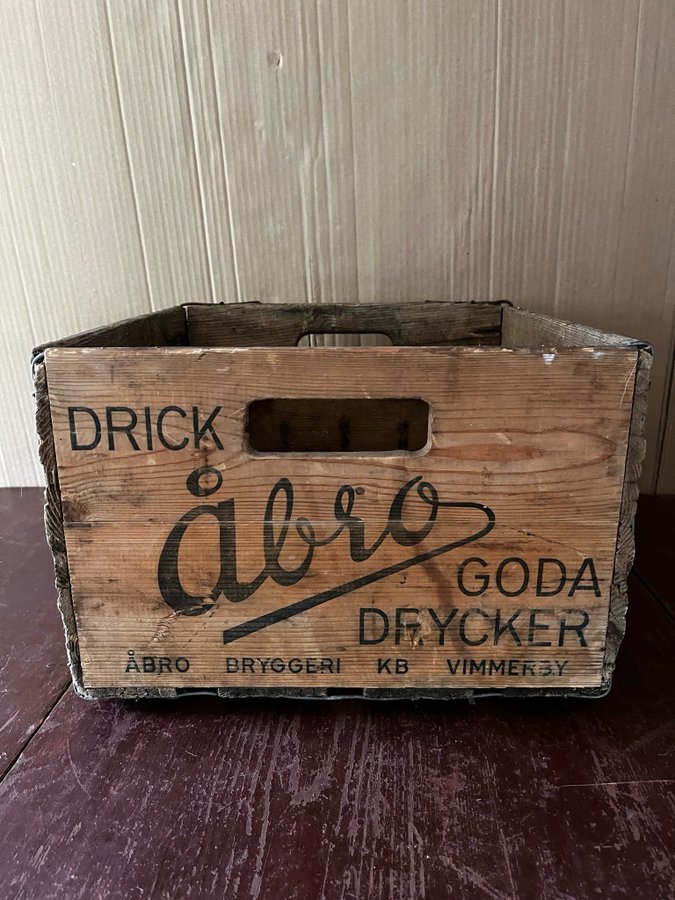 Åbro bryggeri drickaback i trä