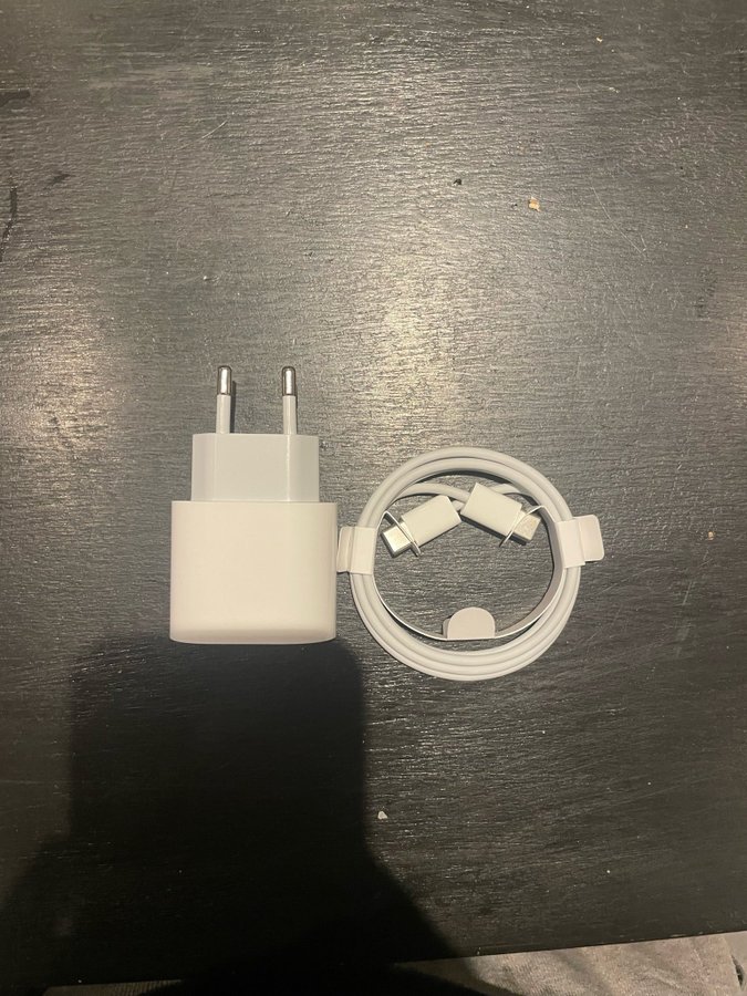 Apple USB-C Adapter och kabel