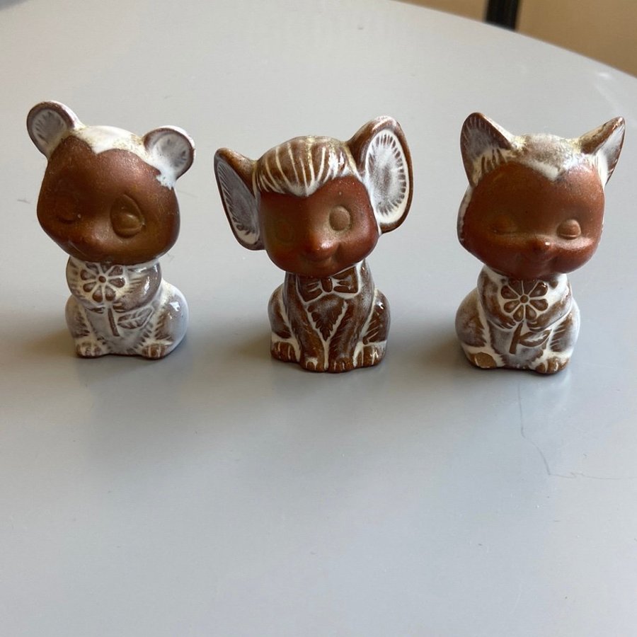 Figurer i keramik djur retro vintage