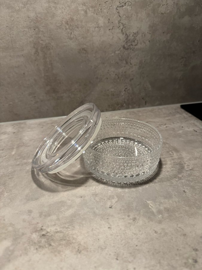 ”Kastehelmi” glasburk från Iittala