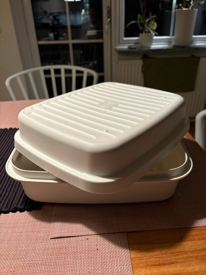 Tupperware, brödbox, brödlåda