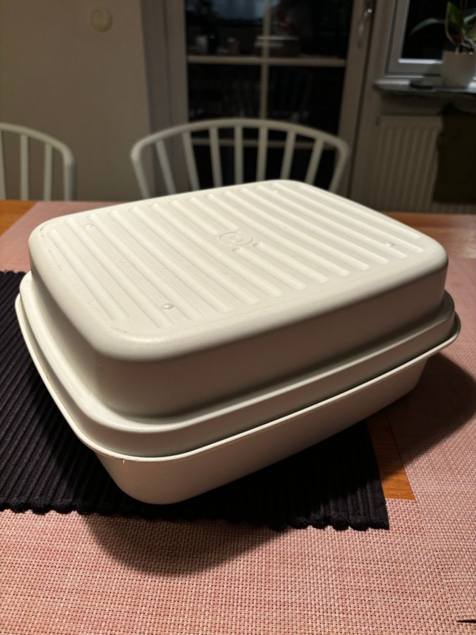 Tupperware, brödbox, brödlåda