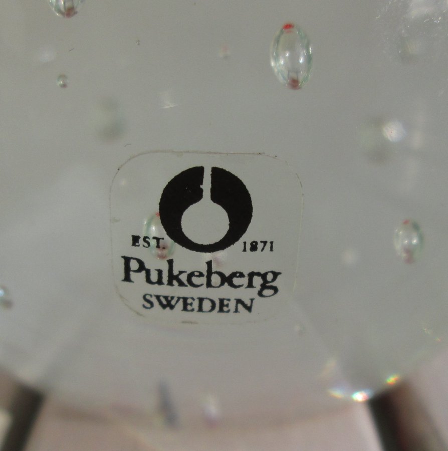 17 cm hög glastomte från Pukebergs Glasbruk