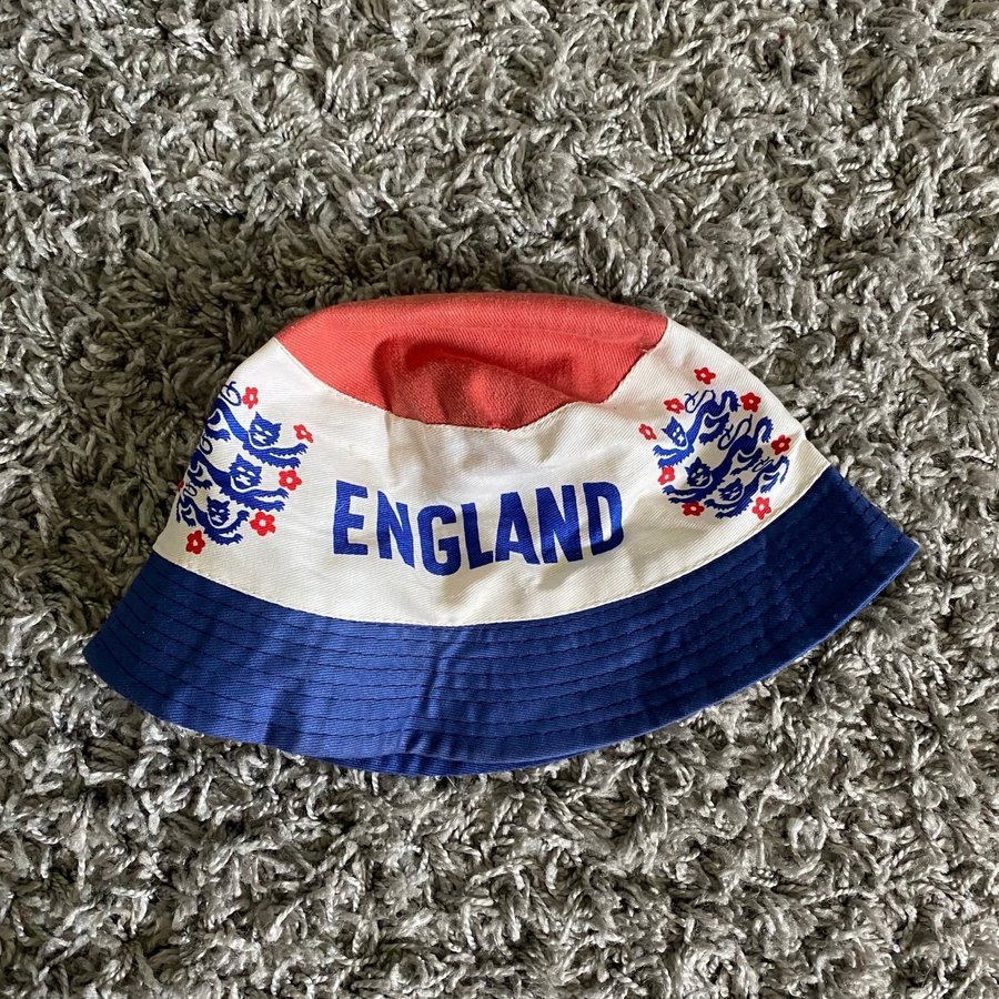 90s England bucket hat Size L