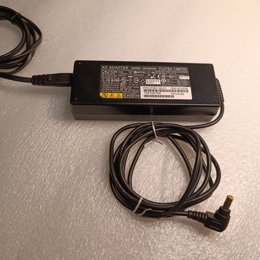 Ac Adapter 19v 5.27A